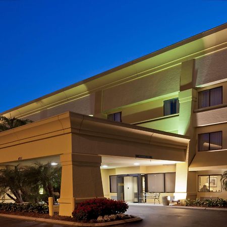 Hotel La Quinta By Wyndham Tampa Fairgrounds - Casino à Mango Extérieur photo