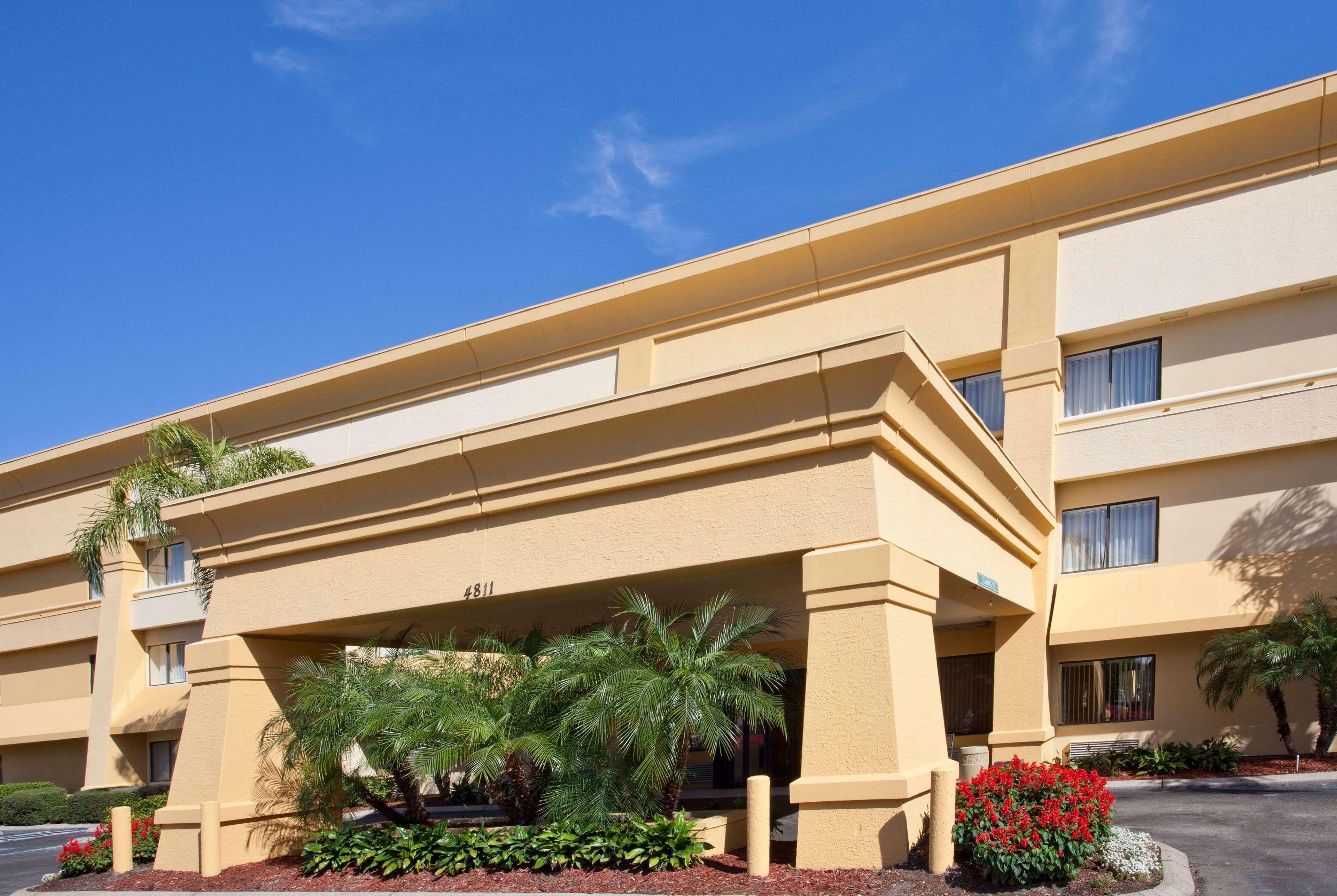 Hotel La Quinta By Wyndham Tampa Fairgrounds - Casino à Mango Extérieur photo